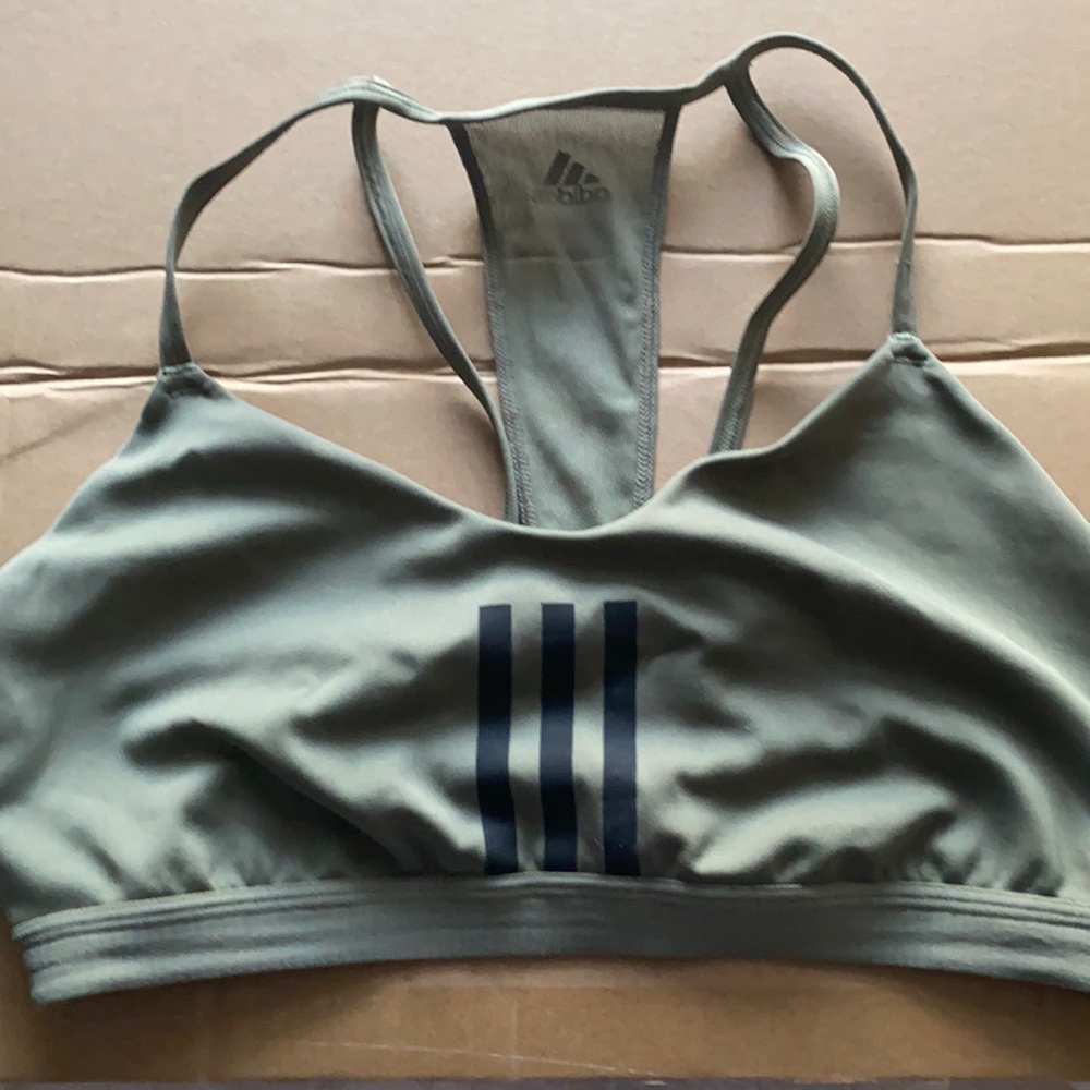 Adidas sports bra size L